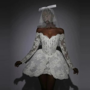 Classic Basque Waist Short Lace Wedding Dress With Long Sleeves Sexy Off Shoulder White Plus Size Mini Bridal Gowns Saudi Arabic Puff Reception Dress For Bride DL0288