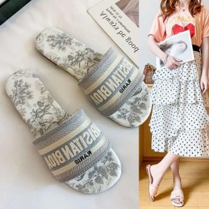 Free shipping 2025 new designer slippers flat slides for womens sandals girl blue pink fashion embroidery slipper outdoor dh912331255 (Size Size Guide)