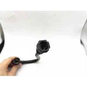 One Piece Truck Coolant Pipe Hose OEM 21944107 Fit For Volov FM4 D11 D13 Vehicles