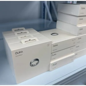 Oura Smart Ring (4th Generation) Approach Oura Smart Ring Ring - Unisex Wearable Device Combining Heart Rate Monitor & Daily Step Counter