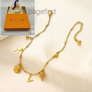 Designer Stainless Steel Clover Letter Anklets Classic Style Women Gift Anklets Brand Boutique Jewelry Spring Love Gift Couple Feet Chain