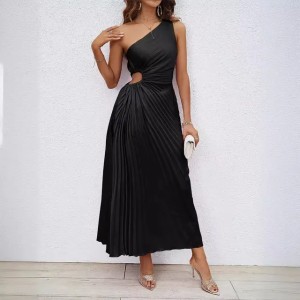 (149) Ladies summer new French style one shoulder oblique collar pleated hollow dress