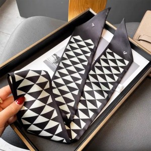 Luxurys Designers Letters Scarves Print Flower Silk Scarf Headband for Women Fashion Long Handle Bag Scarves Shoulder Tote Luggage Ribbon Head good nice pretty