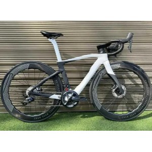 Customized painted road bike carbon frame disc bike frame T1000 1k white black bike frame+430-557mm stock handle S25418