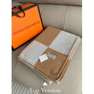 Blanket Letter cashmere blanket Sofa blanket Air conditioning flight cover blanket Household bedding blanket warm best quality weight 1400 grams 140*180cm