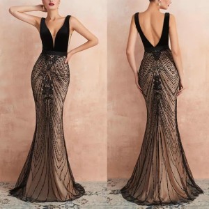 Sexy Backless Women Evening Dress V Neck Sleeveless Floor Length Lace Appliqued Formal Occasion Dress Party Gowns Customized