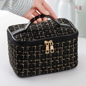 DHessentials Trendy Tweed Makeup Bag Large Capacity Cosmetic Organizer with Handle Portable Toiletry Pouch for Travel BeigeBlack L251007