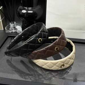 Women's Designer Headband Retro Headband High-quality Leather Headband To Enhance The Top of The Skull Wide-brimmed Headband Simple Temperament Multiple Options