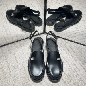 brand Designer women sandals leather 2025 new cap sandals, women's straight strap shoes, cool slippers, loafer small leather shoes